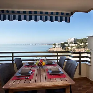https://capellans-vista-mar-apartamentos.top-hotels-tarragona.com